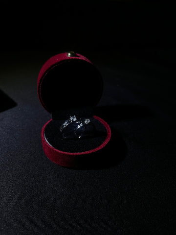 MOONLIT PETAL COUPLE RING + BOX PAC🎁📦